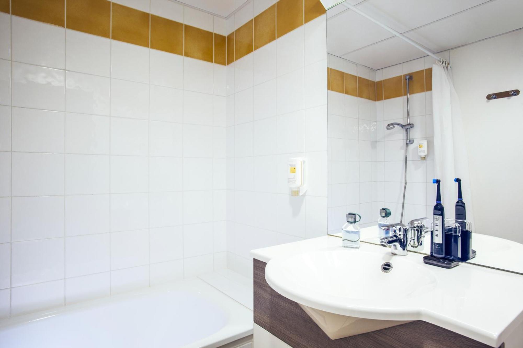 Appart'Hotel Vacanceole Paris Quai De Marne - Ex Adagio Ножан-сюр-Марн Екстер'єр фото