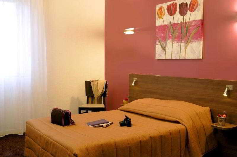 Appart'Hotel Vacanceole Paris Quai De Marne - Ex Adagio Ножан-сюр-Марн Екстер'єр фото